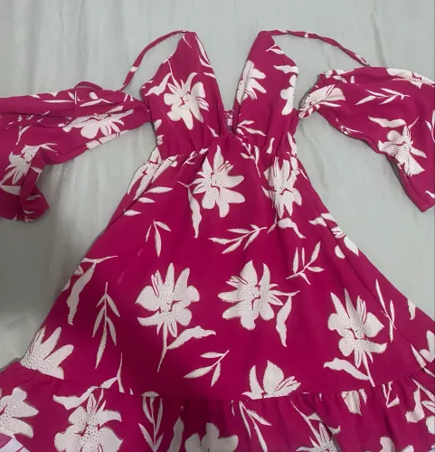 Vestido curto florido