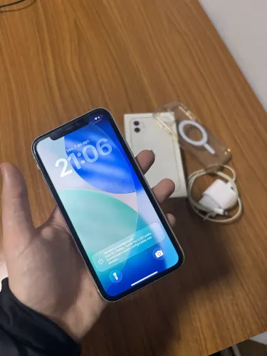 iPhone 11 64gb Branco