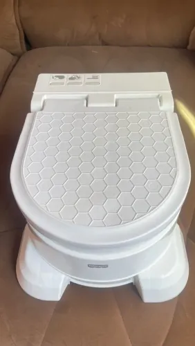 Troninho infantil Fisher price semi novo