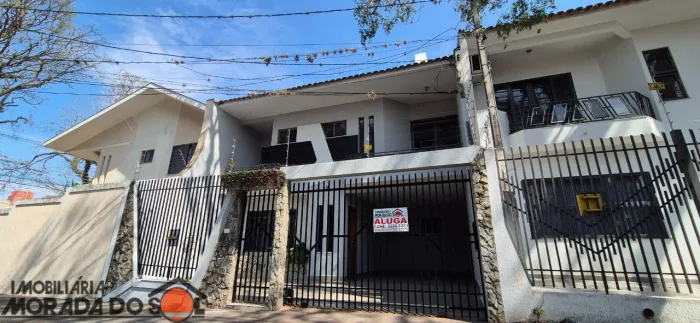 Sobrado para alugar em Zona 07, Maringá-PR