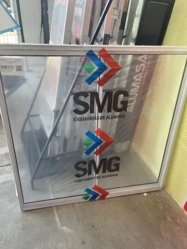 Vendo Janela 1,00 x 1,00