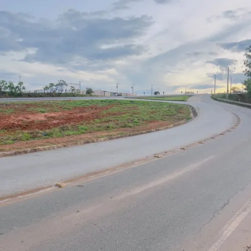 Terreno industrial em Juatuba 
