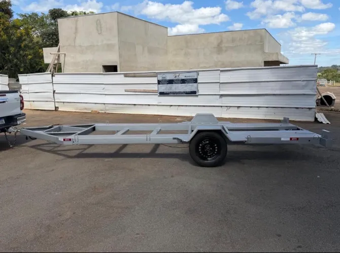 Carretinha reboque prancha para carregar carro