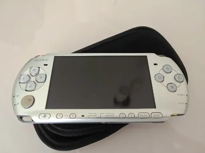 PSP 3001 Mystic silver Edição limitada Gran Turismo