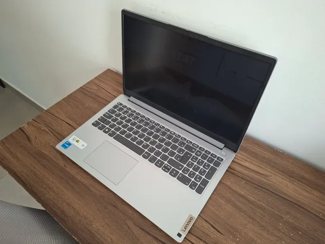 Notebook lenovo 1i Intel Core i5