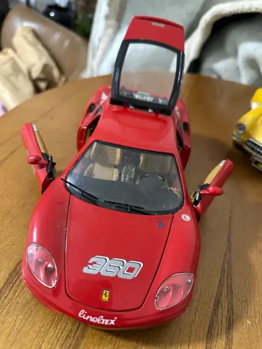 Ferrari 360 Modena 1/18