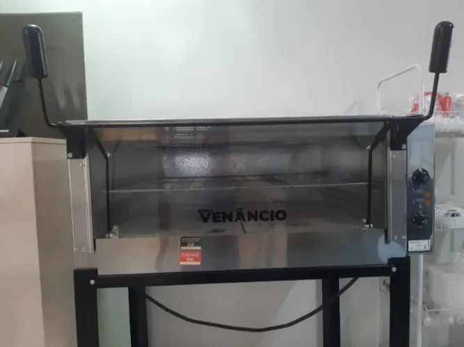 Forno Roma Venâncio 90 cm Elétrico com Pedra Refrataria Feri90