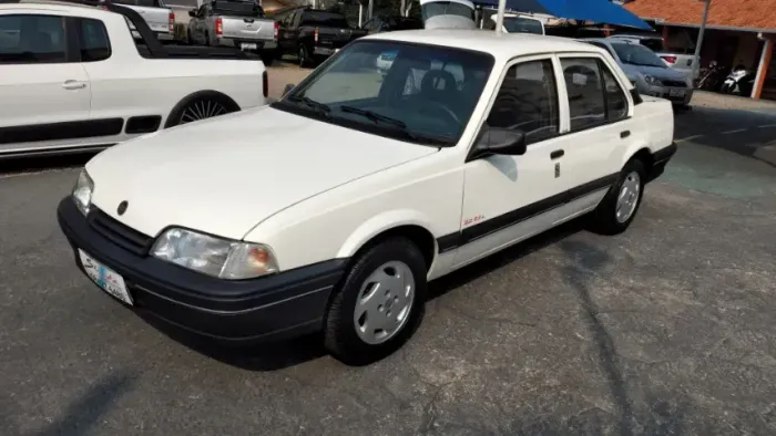 Chevrolet Monza GL 1.8 Efi/ SL/ L/ 650/barc. 2e4p (álcool) 1994