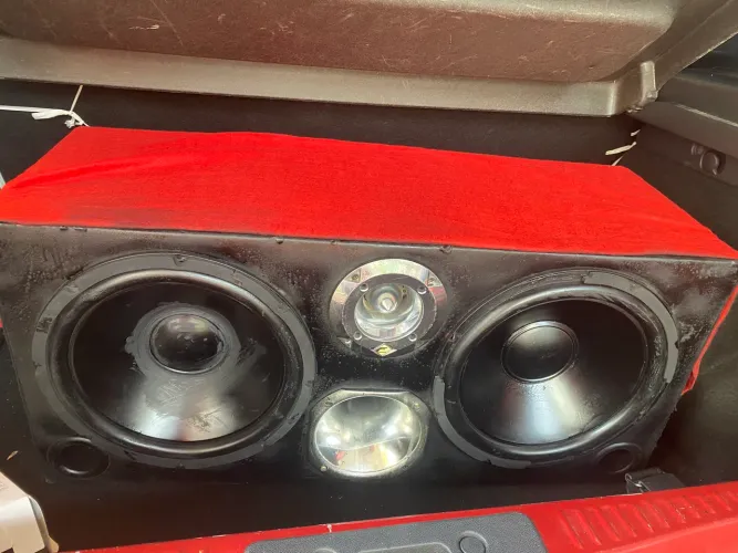 Som automotivo completo + módulo Hurricane HA4.160 - grave forte ?