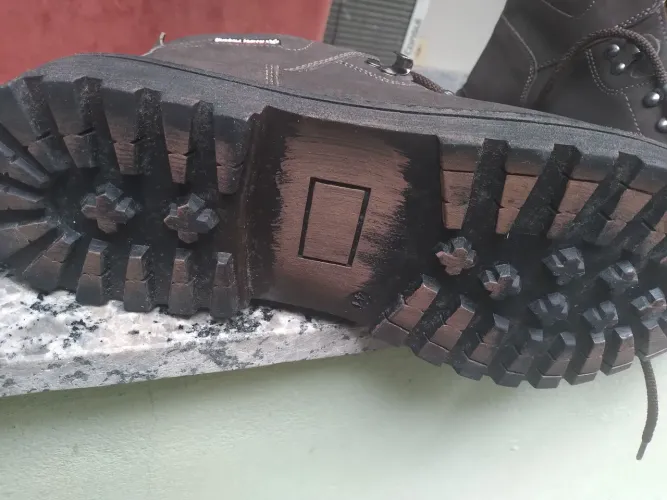 Uma linda bota da quebra vento