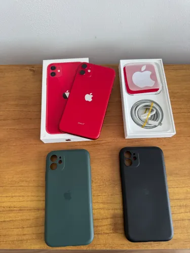 iPhone 11 Red 64GB - Completo na Caixa + 2 Capinhas - Muito conservado
