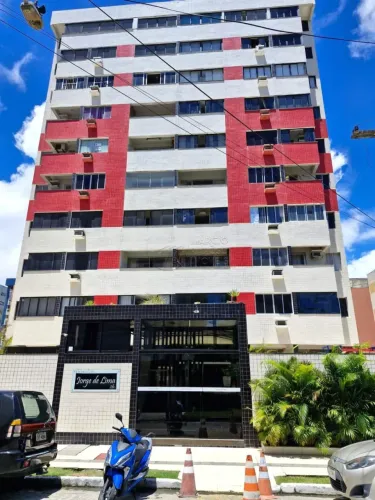Apartamento Duplex com 4 Quartos e Varanda à venda na Jatiuca no Edifício Jorge de Lima