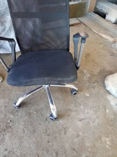 Cadeira de escritório.
