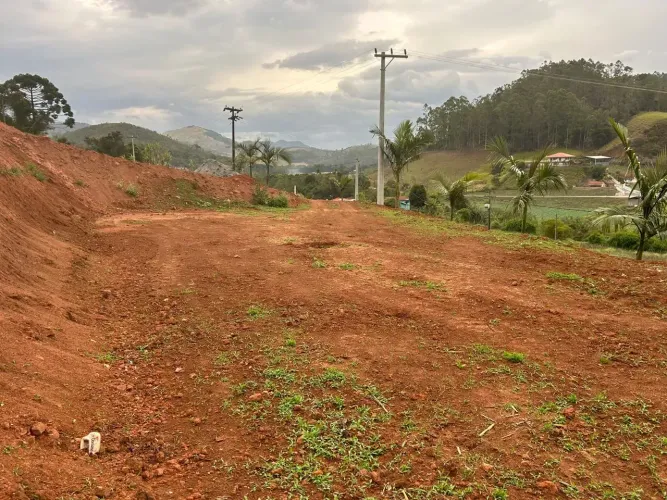 Terreno em Nova Friburgo/bairro Conquista c/452m²