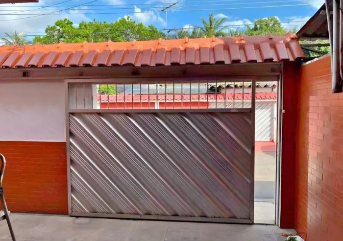 Casa a venda no ouro verde!!! Próximo ao Campo da praça!!