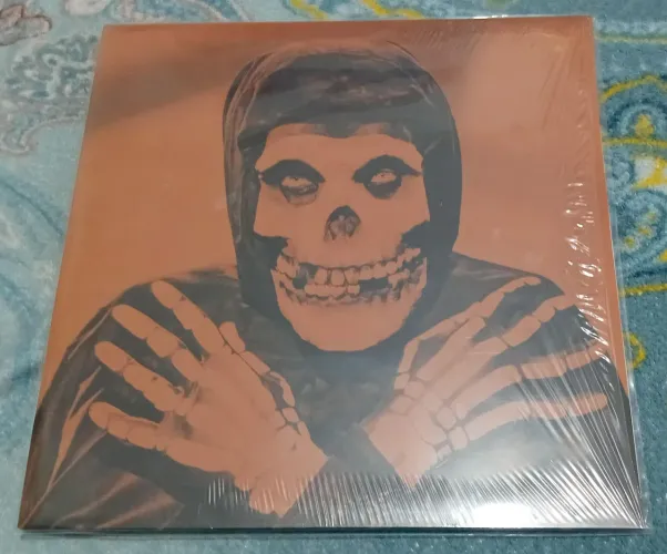 LP Misfits - Collection II (1995) - Edição Importada de 2020.