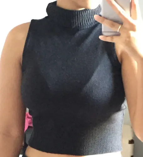 Blusinha gola alta 