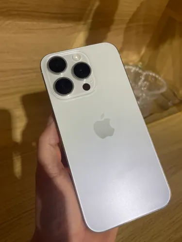 iPhone 15 pro 128g
