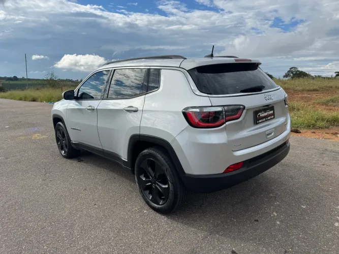 Jeep Compass Longitude 2.0 4X2 Flex 16V Aut. 2017