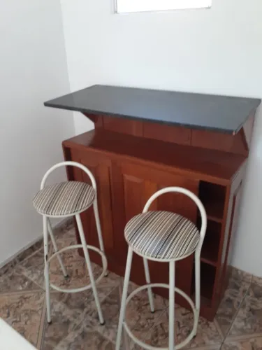 rack angelim com pedra mármore e duas baktas