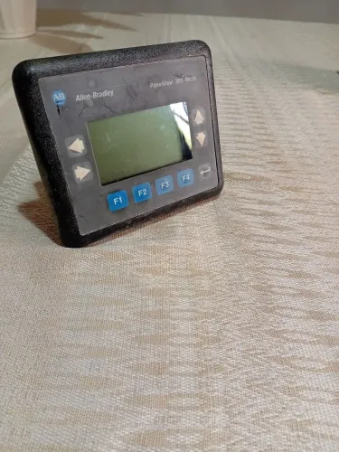 Allen Bradley PanelView 300 Micro 2711-M3A18L1 HMI Terminal 24VDC