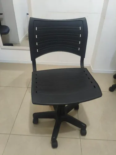 Cadeira iso giratoria desmontável frisocar com regulagem de altura preto