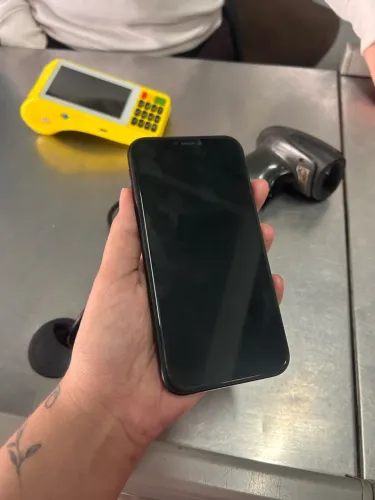 IPHONE XR 64GB
