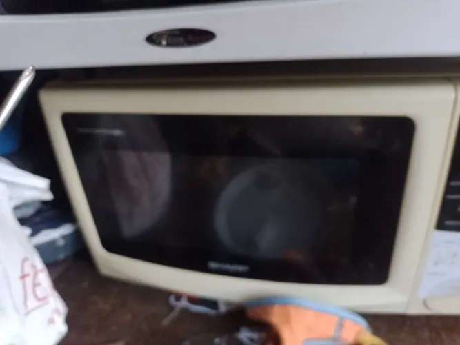 Microondas p tirar peças