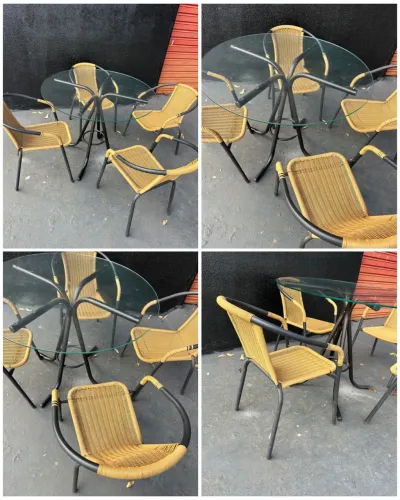 Jogo de mesa redondo-com quatro cadeiras