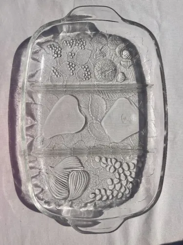 Petisqueira Travessa de Vidro Oval com Alças e 3 Divisórias - Relevo Frutas