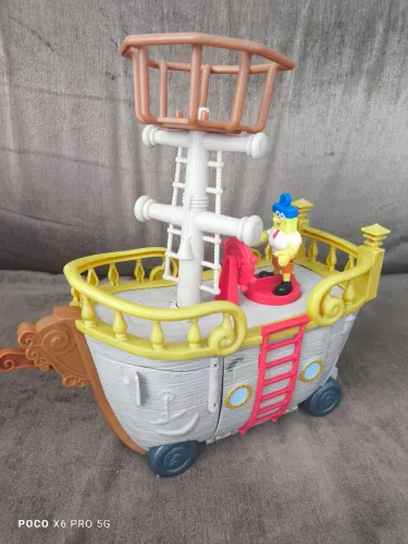 Navío pirata imaginext Bob esponja Fischer price.