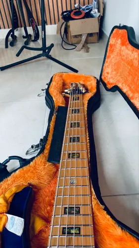 Baixo Rainbow KF 6 cordas