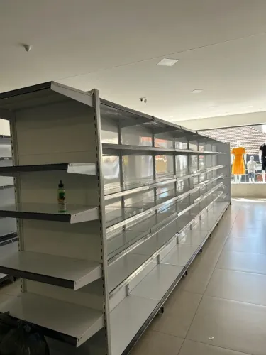 4 Gôndolas de Supermercado 