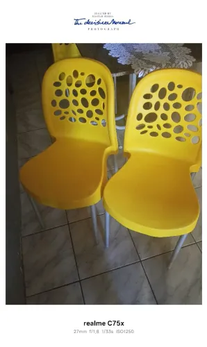 Vendo 5 cadeira 400