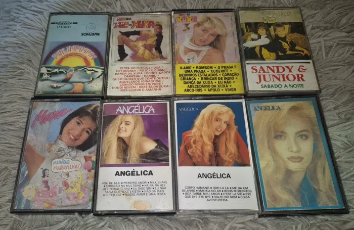 Fitas K7 Xuxa, Angélica, Sandy e junior, Mara etc