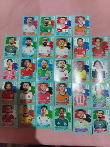 Cartinhas da copa 2026 OFC, 34 cartas 6 douradas e 28 comuns.