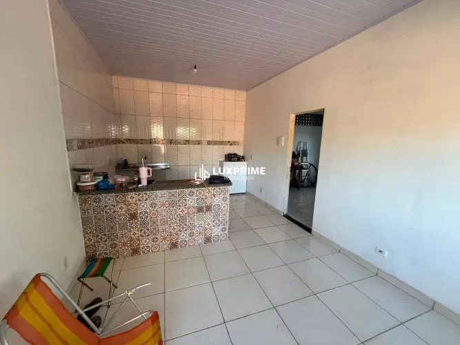 casa com 2/4 garagem apenas para moto em Luzimangues