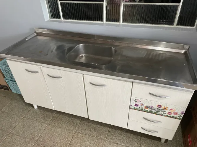 Balcão de pia com tampo 1,60m