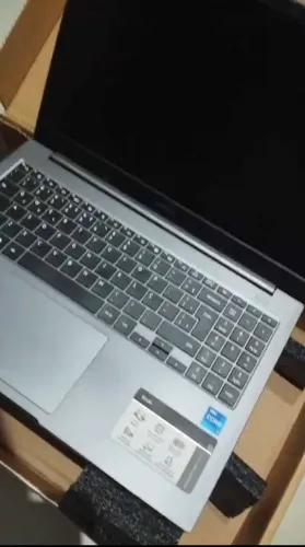 Samsung i7