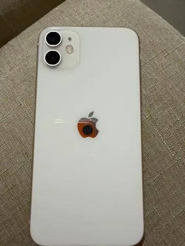 iPhone 11 64GB