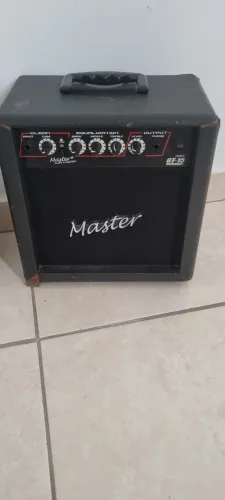 Amplificador de guitarra Master GT-15 