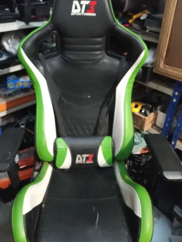 Cadeira Gamer DT3 Sports verde e preto