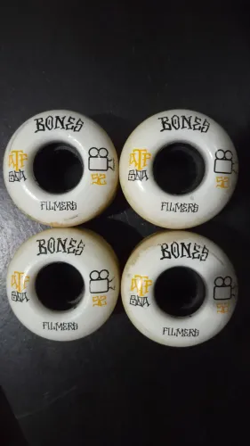 Roda Bones filmers 52mm