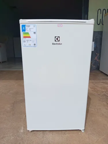Frigobar Electrolux 90 Litros com controle de temperatura Efficient Branco EM90.