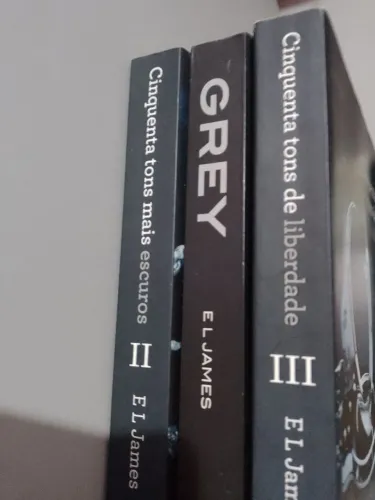 Livros Trilogia 50 tons de Cinza - El James