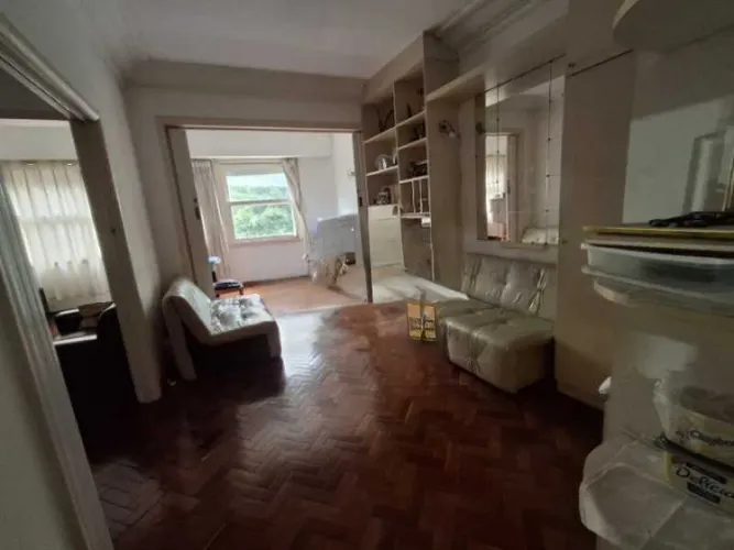 Apartamento : / Residencial / Laranjeiras