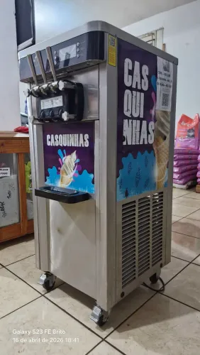 Máquina de sorvete logrosoft