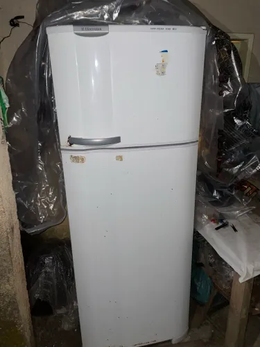 Geladeira Electrolux duplex 1,80x70