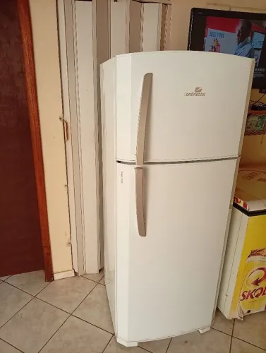 Vendo geladeira Frost Free