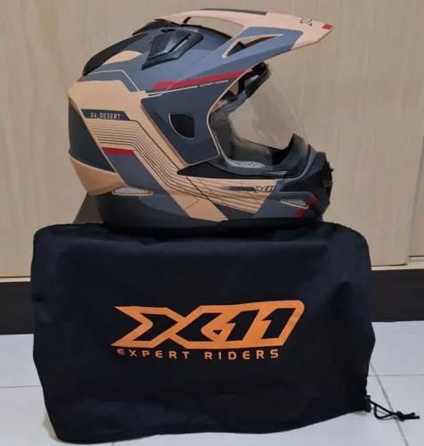 Capacete X11 off-road